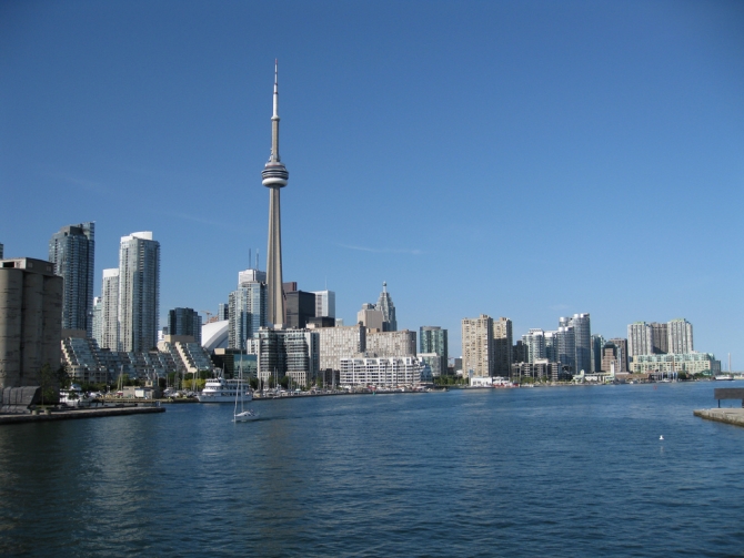 Canadian-Commercial-Real-Estate-Market-prepares-for-Potential-Softening
