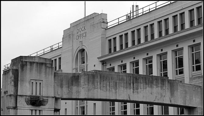 Consortium-buys-Salford-Quays-Dock-Office-Building
