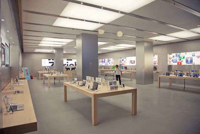 Court-allows-Apple-to-Trademark-Store-Layout