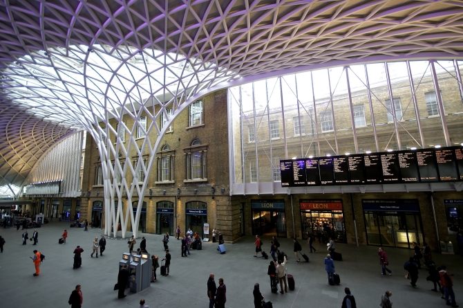 Network-Rail-on-track-for-1b-Retail-Rental-Income
