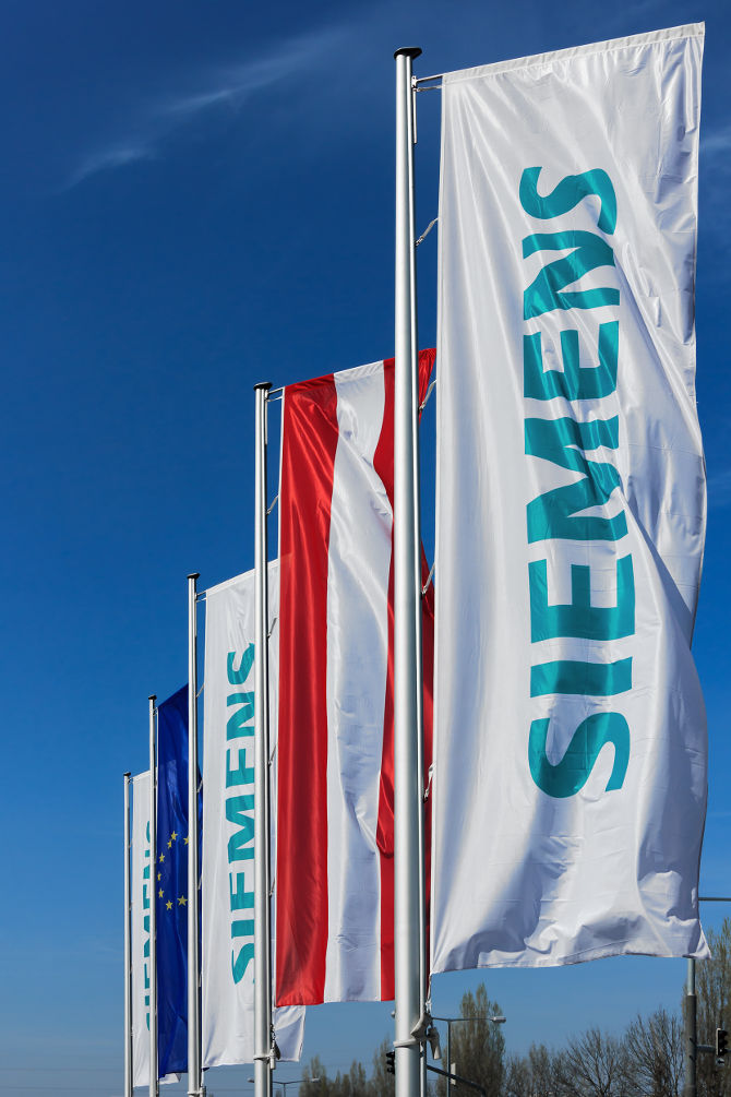 Siemens-progressing-with-world-class-business-park-in-didsbury